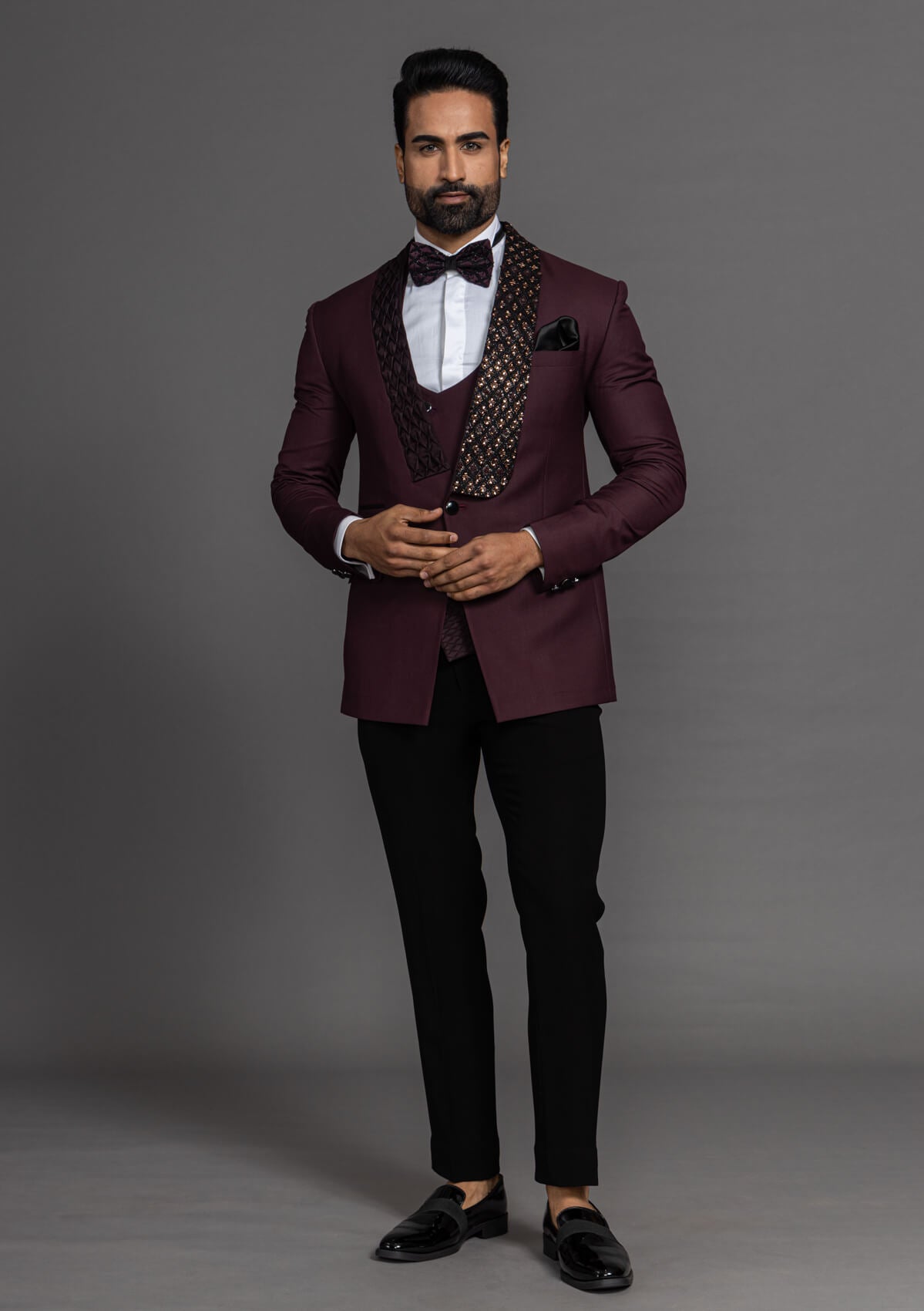 AMIAS suit ensemble for a timeless and polished look