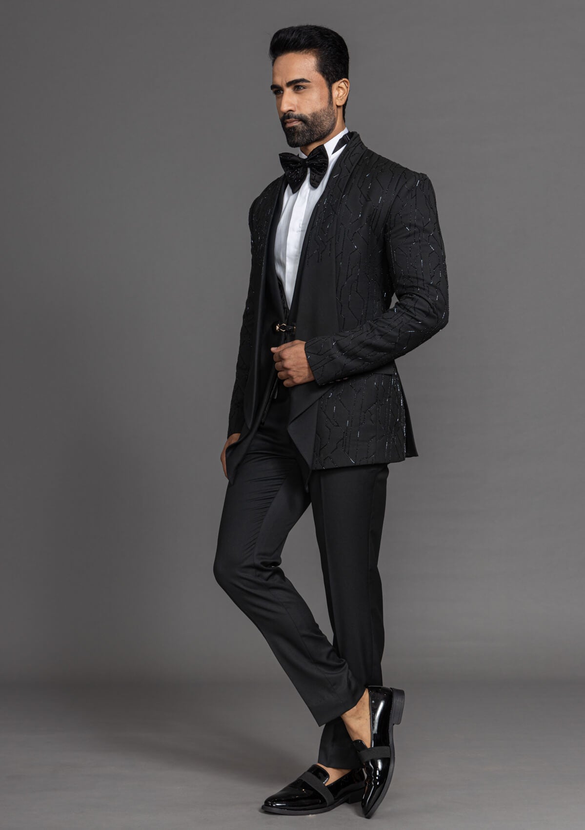 Classic men's business suit with a tailored fit